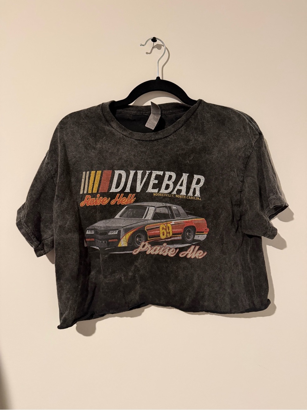 DIVEBAR NC Race Graphic Tee - Medium
Custom crop